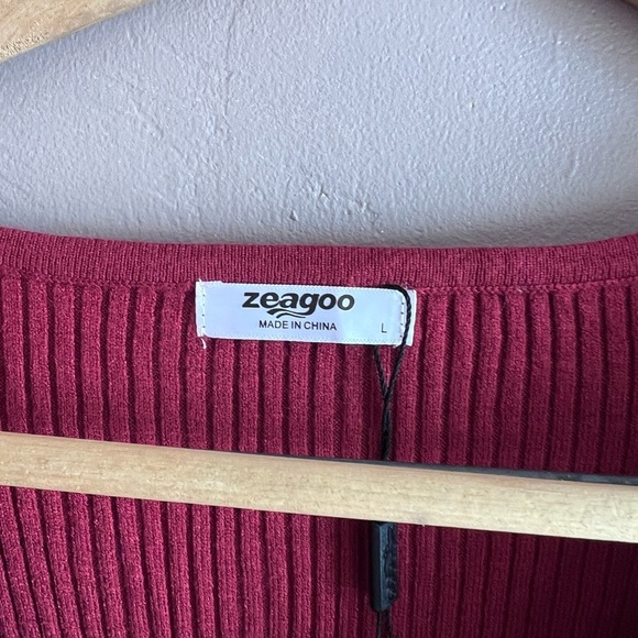 Deep Red V-Neck Ribbed Top, Size Large - Picture 3 of 4